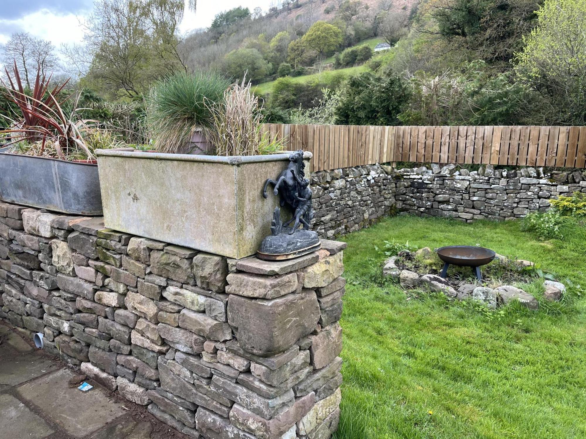 1 Bed Converted Railway Wagon Near Crickhowell Exterior photo